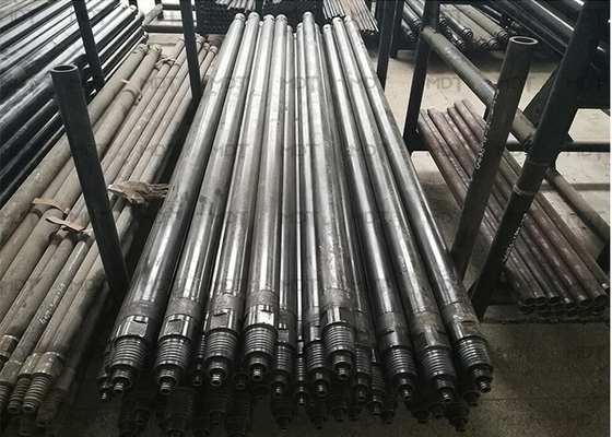 Tripla asta di perforazione