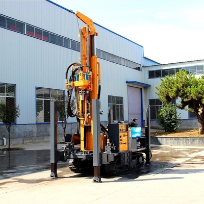 Doppia cilindrata di sollevamento di pozzi di acqua per trivellazione tipo Crawler 200 metri di profondità