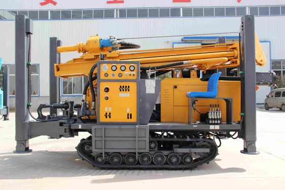 Doppia cilindrata di sollevamento di pozzi di acqua per trivellazione tipo Crawler 200 metri di profondità